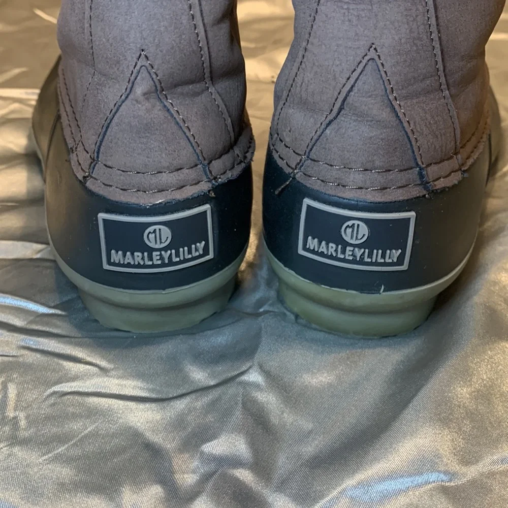 🌹 FLASH SALE 🔥MARLEYLILLY • Really Cute Monogrammed Duck Waterproof Boots